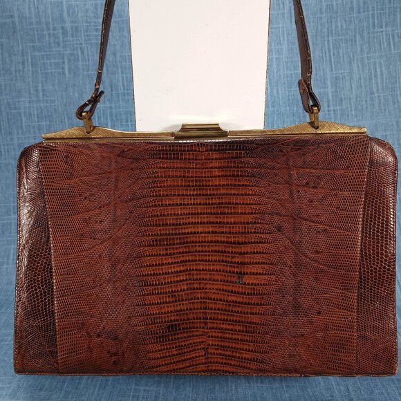 1950s Vintage Alligator Square Box Purse by Sydney of California - Picture 5 of 9